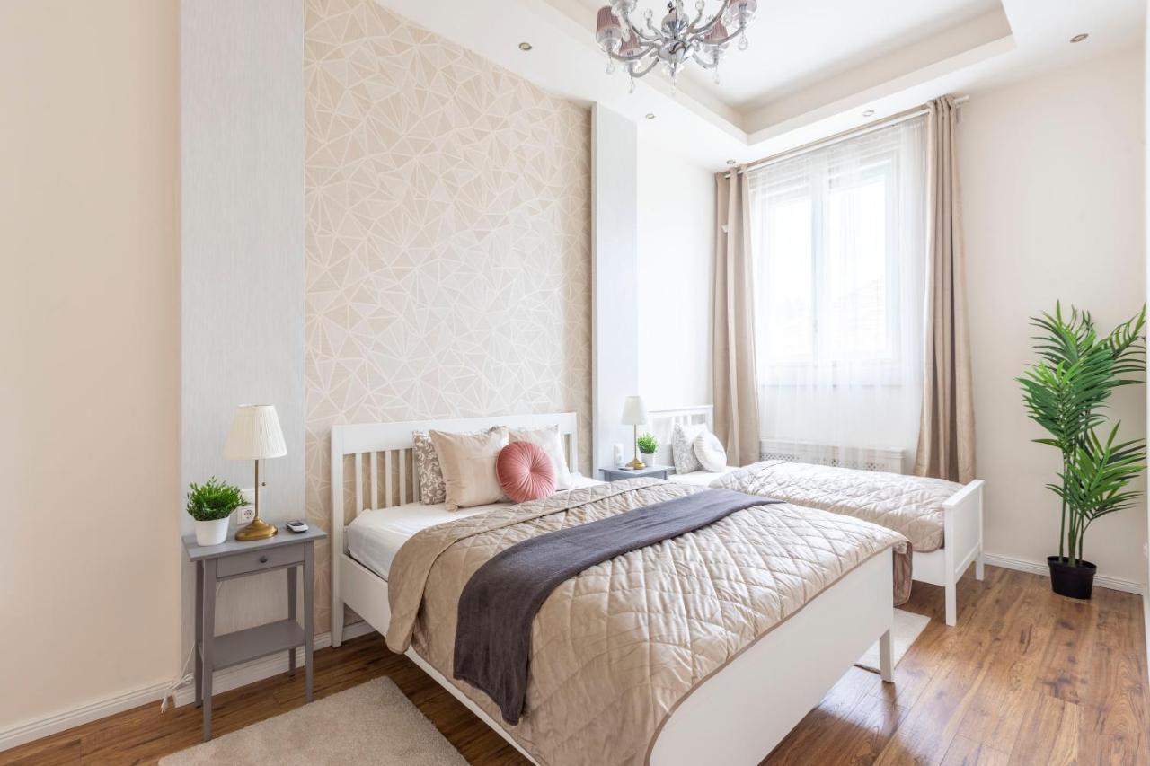 Luxurious Central Apartment In Liszt Ferenc Square Budapest Ngoại thất bức ảnh