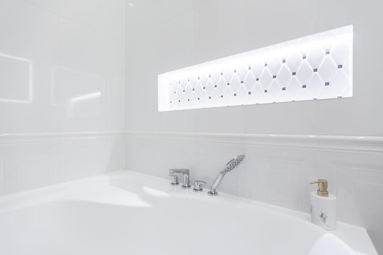 Luxurious Central Apartment In Liszt Ferenc Square Budapest Ngoại thất bức ảnh