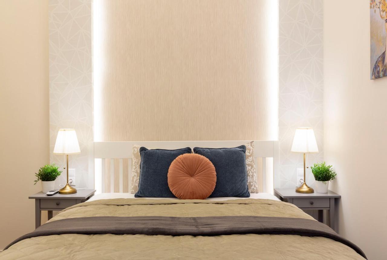 Luxurious Central Apartment In Liszt Ferenc Square Budapest Ngoại thất bức ảnh
